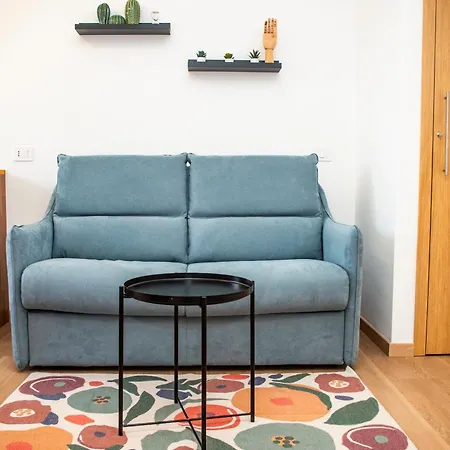 Tra Piramide E Garbatella - Urbe Romana *