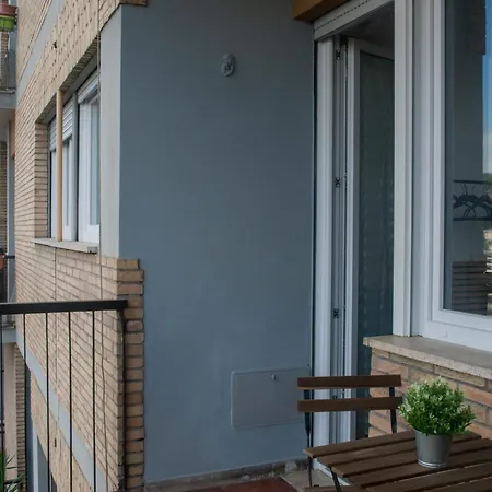 Tra Piramide E Garbatella - Urbe Romana * Rome