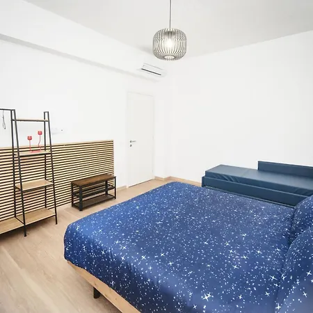 Tra Piramide E Garbatella - Urbe Romana *