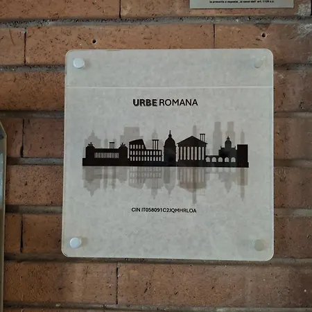 Tra Piramide E Garbatella - Urbe Romana * Řím